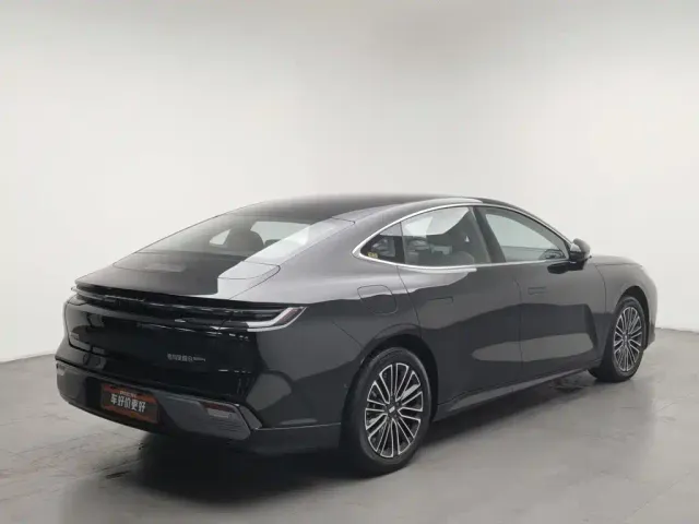 Geely Galaxy Xingyao 8 — Фото автомобиля 2
