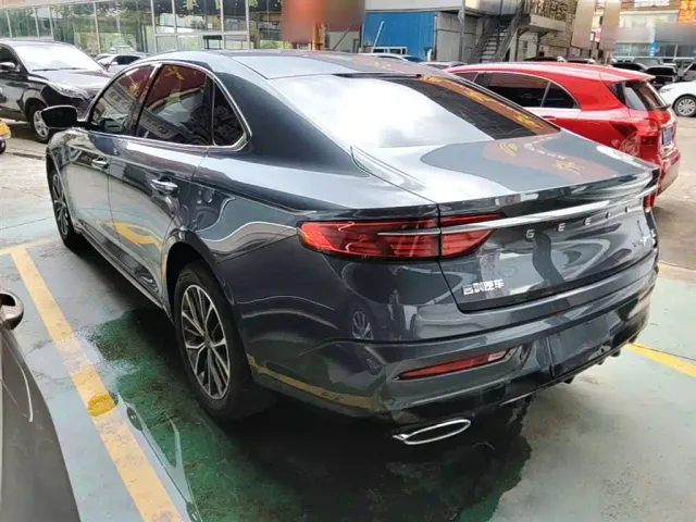 Geely Xingrui — Фото автомобиля 4