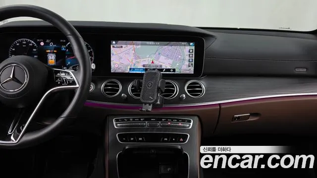 Mercedes-Benz E-Class — Фото автомобиля 13