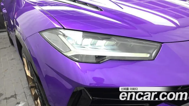 Lamborghini Urus — Фото автомобиля 22