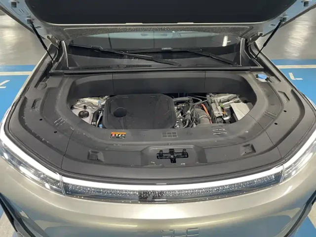 Geely Galaxy M9 — Фото автомобиля 11