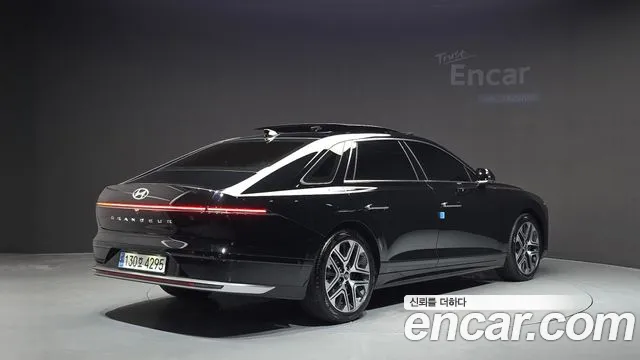 Hyundai Grandeur GN7 — Фото автомобиля 2