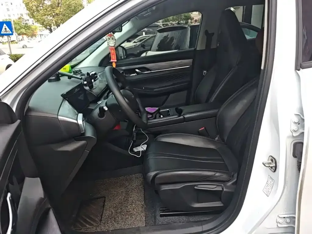 Dongfeng Aeolus SKY EV01 2025 530km AIR — Фото автомобиля 14
