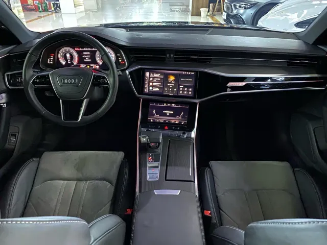 Audi A6L — Фото автомобиля 10