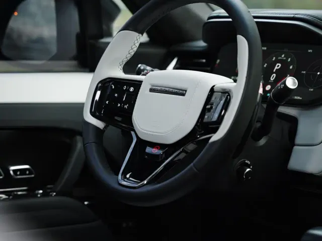 Land Rover Range Rover Sport — Фото автомобиля 17
