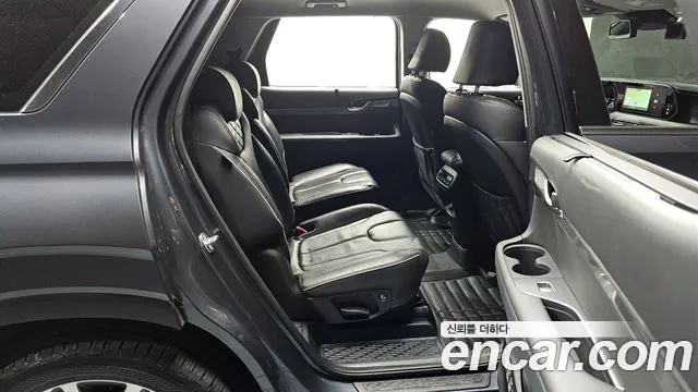 Hyundai Palisade Palisade Дизель 2.2 2WD — Фото автомобиля 12