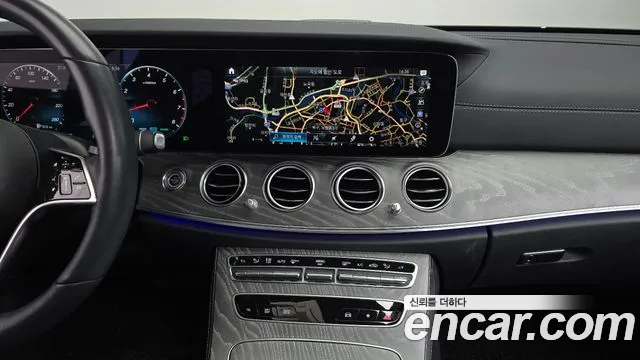 Mercedes-Benz E-Class W213 — Фото автомобиля 13