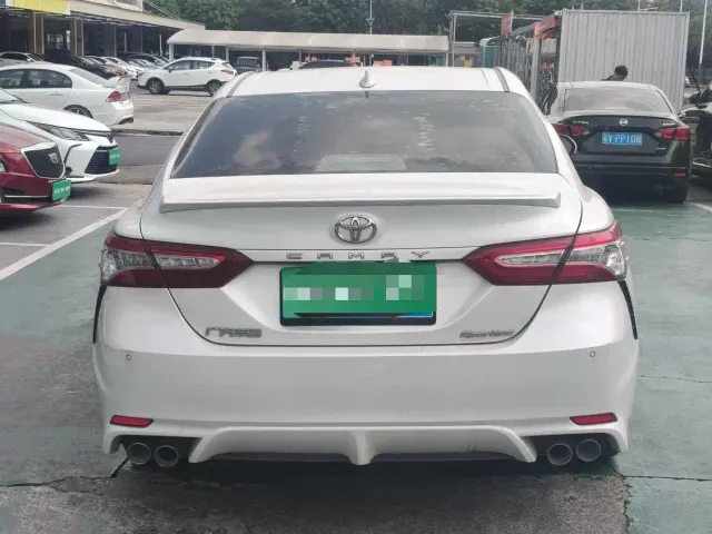 Toyota Camry — Фото автомобиля 5
