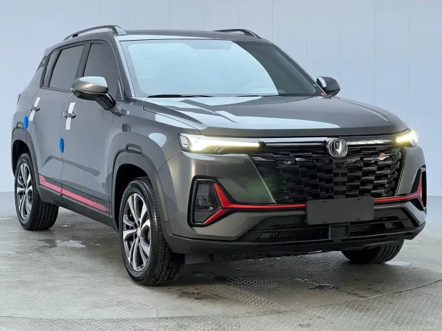 Changan CS35 Plus — Фото автомобиля 3