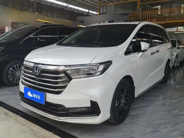 Фотография автомобиля — Honda Odyssey
