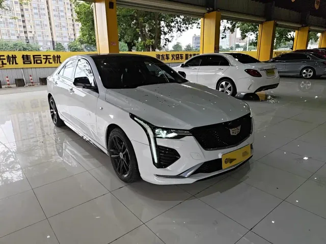Cadillac CT4 — Фото автомобиля 3
