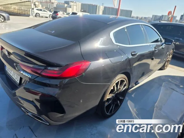 BMW 8 Series G15 — Фото автомобиля 5
