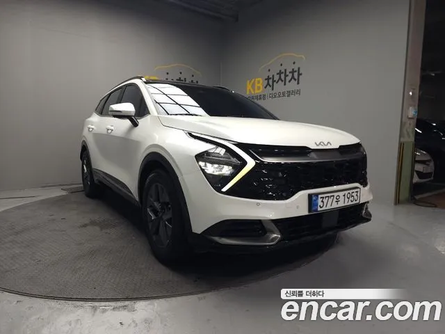 Kia Sportage Sportage 5-е поколение Бензин 1.6 турбо 2WD — Фото автомобиля 3