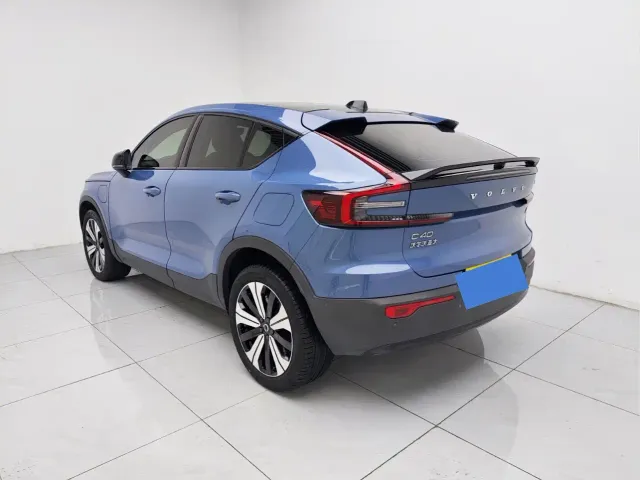 Volvo C40 — Фото автомобиля 11
