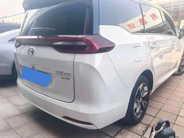 GAC Trumpchi M6 — Фото автомобиля 4