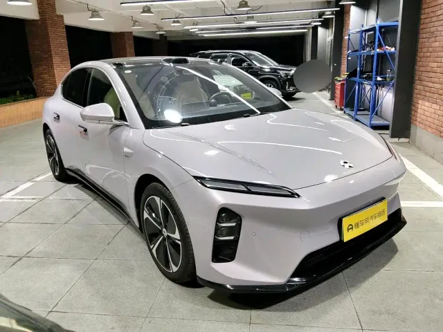 Nio ET5 — Фото автомобиля 6