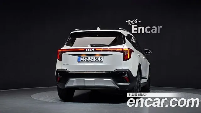 Kia Seltos New — Фото автомобиля 4