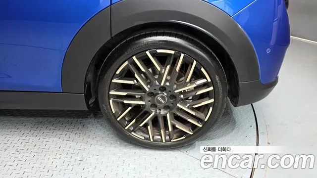 Mini Cooper — Фото автомобиля 5