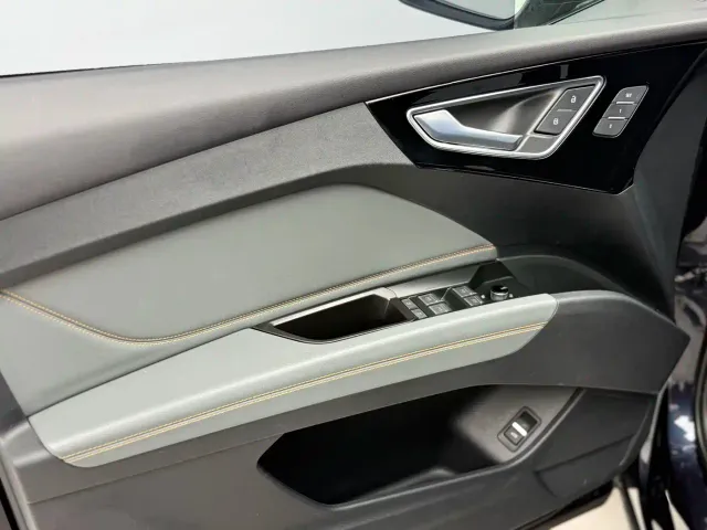 Audi Q4 e-tron — Фото автомобиля 11