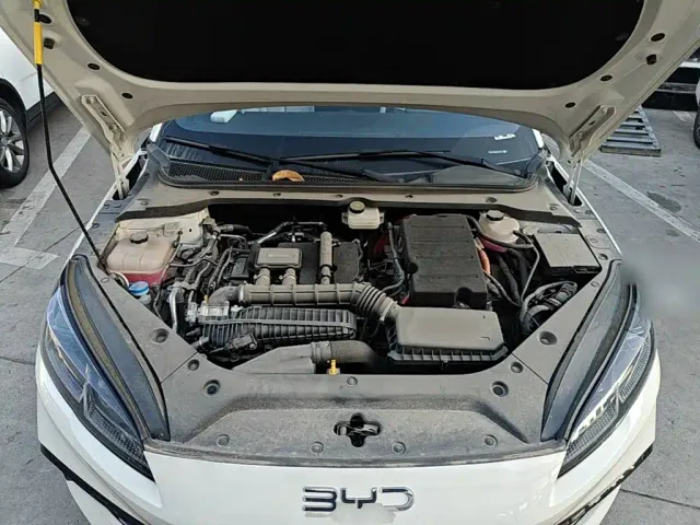 BYD Seal 06 — Фото автомобиля 19