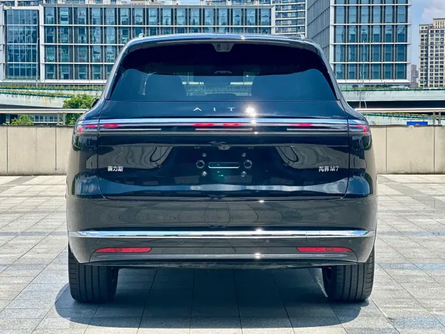 Aito M7 — Фото автомобиля 13