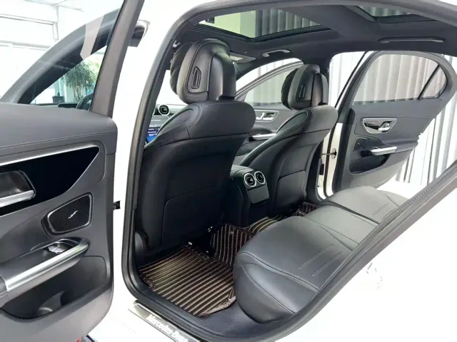 Mercedes-Benz C-Class — Фото автомобиля 9