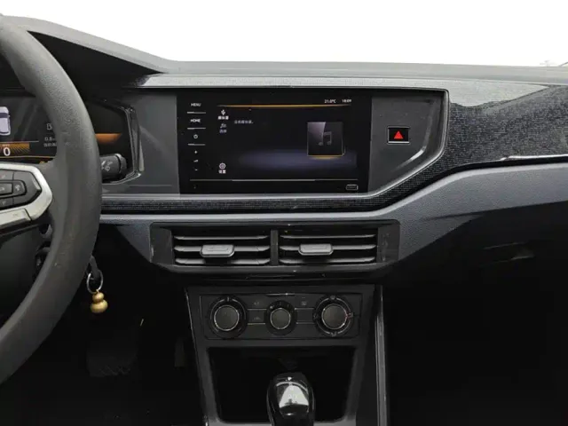 Volkswagen Lavida — Фото автомобиля 13