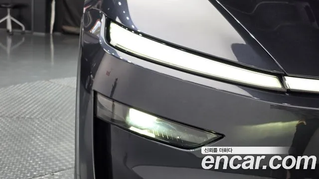 Tesla Model Y — Фото автомобиля 22