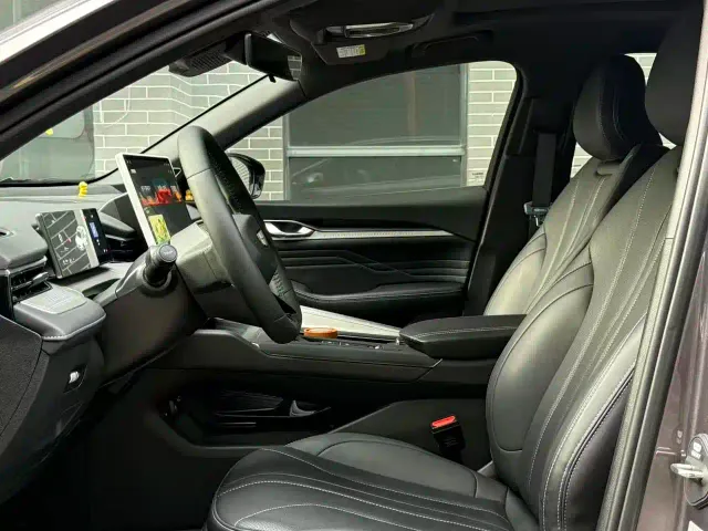 Geely Xingrui — Фото автомобиля 4