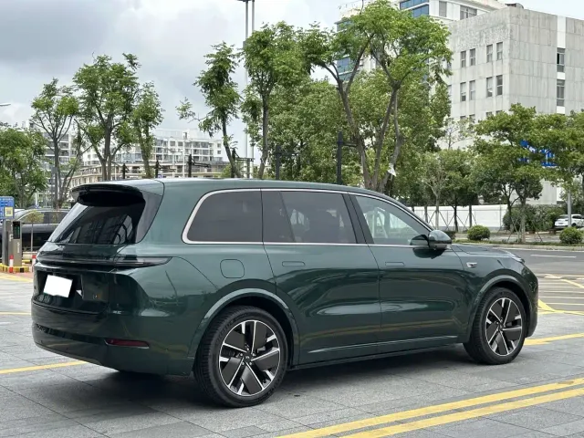Li Auto L9 — Фото автомобиля 6