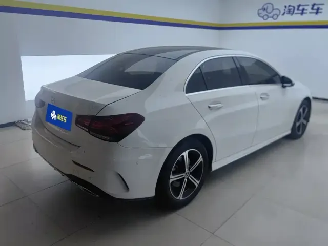 Mercedes-Benz A-Class — Фото автомобиля 3