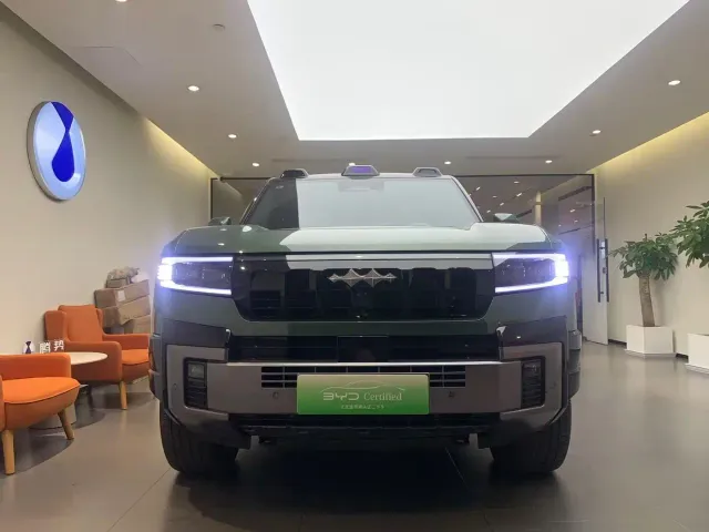 BYD FangChengBao Leopard 8 — Фото автомобиля 2