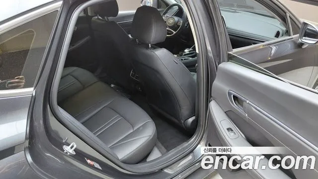 Hyundai Sonata Sonata (DN8) 2.0 LPG(Для проката) — Фото автомобиля 11