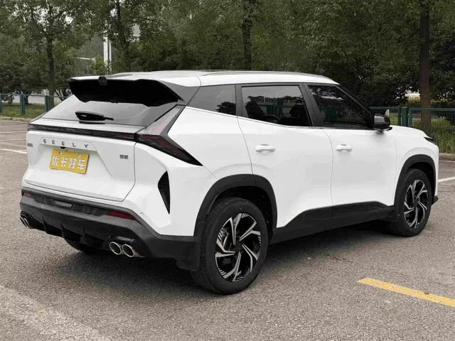 Geely Boyue — Фото автомобиля 5