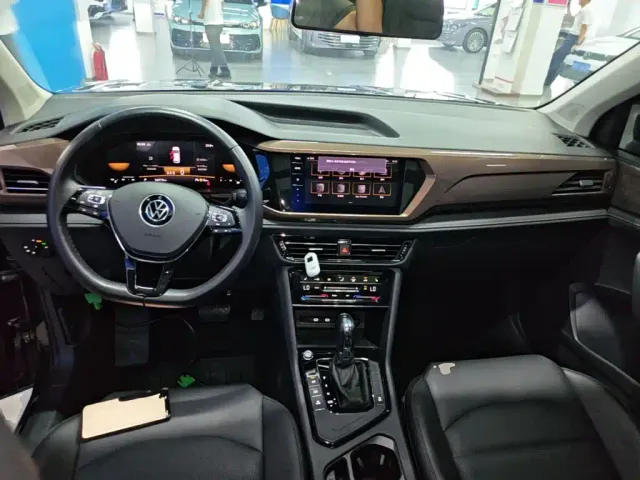 Volkswagen Tharu — Фото автомобиля 9
