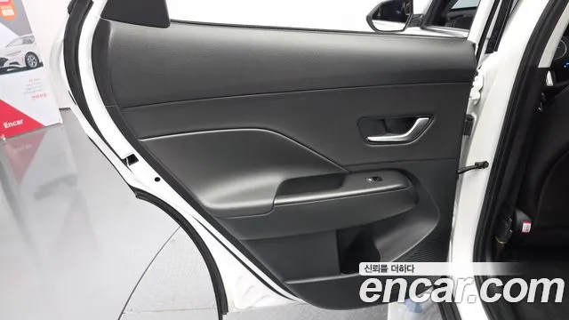 Hyundai Kona SX2 — Фото автомобиля 13
