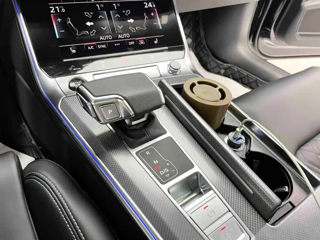 Audi A6L — Фото автомобиля 15