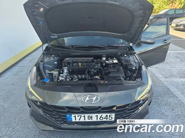 Hyundai Avante CN7 — Фото автомобиля 6