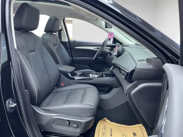 Buick Envision Plus — Фото автомобиля 17