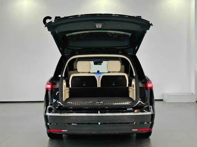 Nio ES8 — Фото автомобиля 8