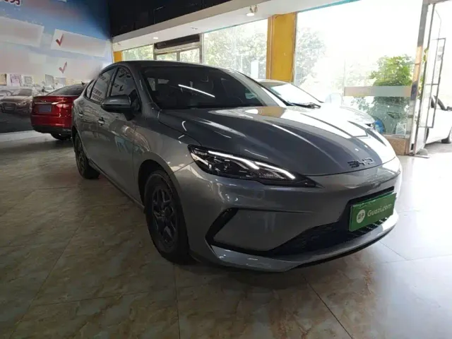 BYD Seal 05 DM-i — Фото автомобиля 3