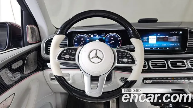 Mercedes-Benz GLS-Class — Фото автомобиля 12