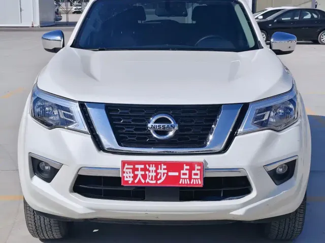 Nissan Terra — Фото автомобиля 2