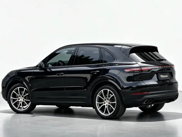 Porsche Cayenne — Фото автомобиля 4