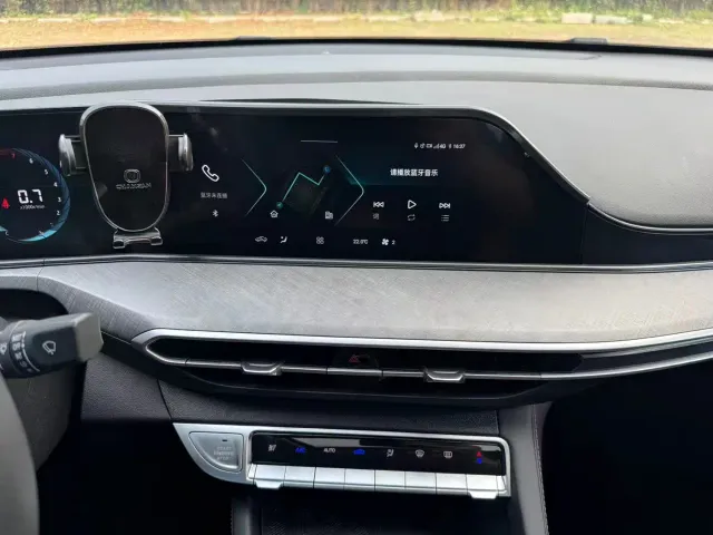 Changan Eado — Фото автомобиля 18