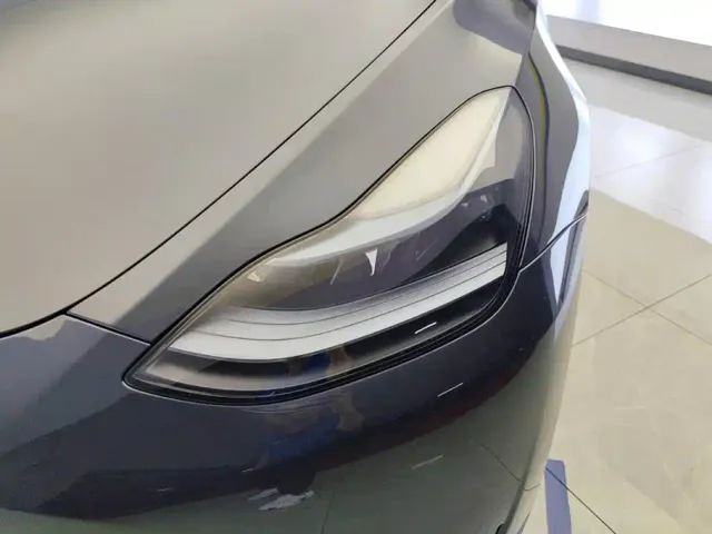 Tesla Model Y — Фото автомобиля 5