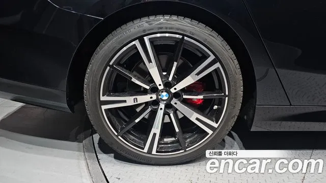 BMW 5-Series 5 серия (G60) 530i xDrive M Sport Pro Special Edition — Фото автомобиля 5