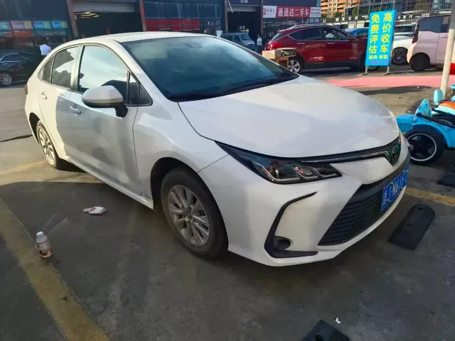 Toyota Corolla — Фото автомобиля 2