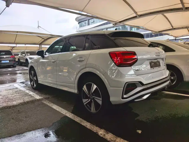 Audi Q2L — Фото автомобиля 22