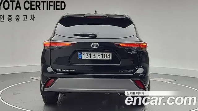 Toyota Highlander — Фото автомобиля 4